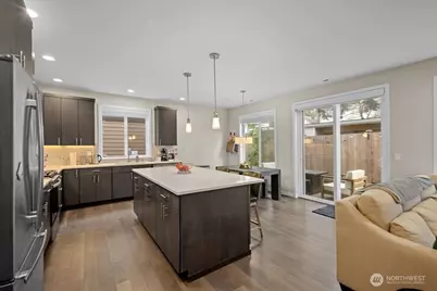 8609 244th Street SW #11, Edmonds, WA 98026 - Photo 6