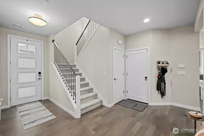 8609 244th Street SW #11, Edmonds, WA 98026 - Photo 2