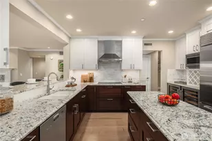 735 1st St S, Kirkland, WA 98033 - Photo 12