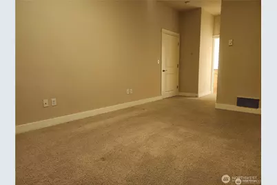 400 Washington Avenue #306, Bremerton, WA 98337 - Photo 18