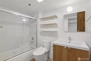 505 E Denny Way, Seattle, WA 98122 - Photo 14