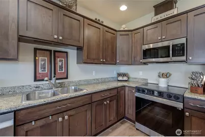 23318 Sunserra Loop NW #B-00, Quincy, WA 98848 - Photo 8