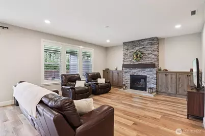 8321 NE 168th Place, Vancouver, WA 98682 - Photo 4