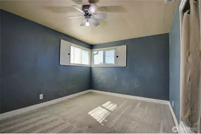 16027 W Division Street, Mount Vernon, WA 98273 - Photo 16