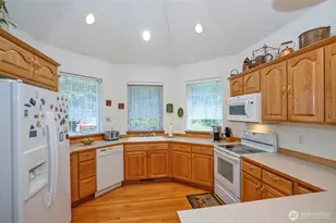 8058 SE Halfmoon Ln, Port Orchard, WA 98367 - Photo 8