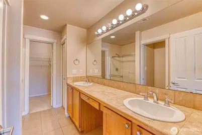 5583 Lakemont Boulevard SE #1603, Bellevue, WA 98006 - Photo 10