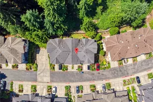5583 Lakemont Blvd SE, Bellevue, WA 98006 - Photo 18