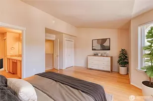 5583 Lakemont Blvd SE, Bellevue, WA 98006 - Photo 8