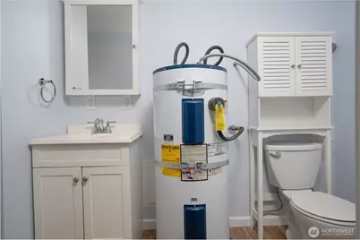 2412 Lexington Street, Steilacoom, WA 98388 - Photo 16