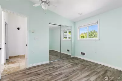 2735 Evening Glory Court, Clinton, WA 98236 - Photo 20