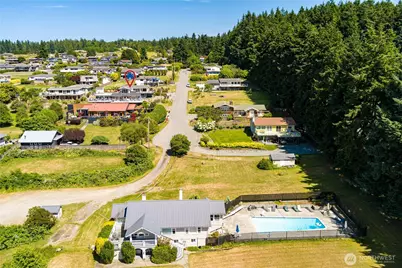 2735 Evening Glory Court, Clinton, WA 98236 - Photo 6