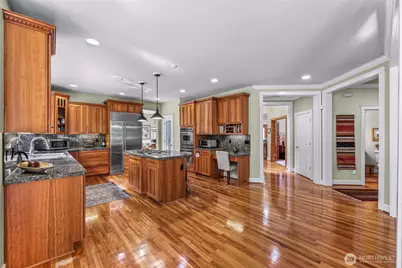 18210 218th Avenue NE, Woodinville, WA 98077 - Photo 8