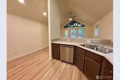 33 N Mount Washington Place, Hoodsport, WA 98548 - Photo 6