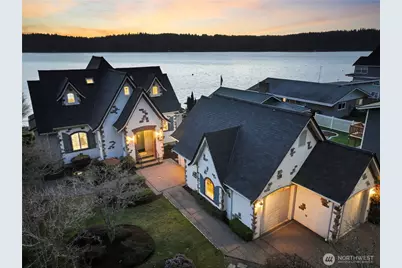 13111 Point Richmond Beach Road NW, Gig Harbor, WA 98332 - Photo 1