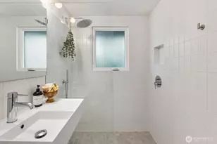 1253 NE 90th St, Seattle, WA 98115 - Photo 22