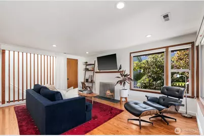 1253 NE 90th Street, Seattle, WA 98115 - Photo 4