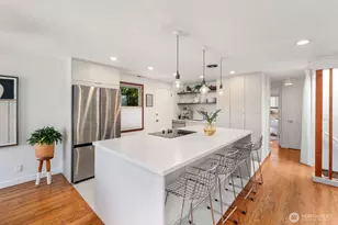 1253 NE 90th St, Seattle, WA 98115 - Photo 8