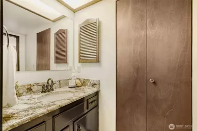 15703 SE 45th Court, Bellevue, WA 98006 - Photo 22