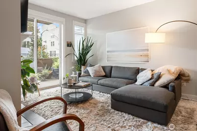 3217 Eastlake Avenue E #210, Seattle, WA 98102 - Photo 8