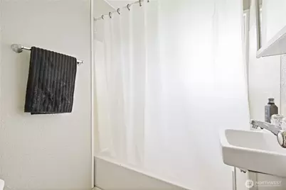 3070 Olympia Way, Longview, WA 98632 - Photo 16