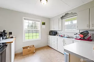 3070 Olympia Way, Longview, WA 98632 - Photo 8