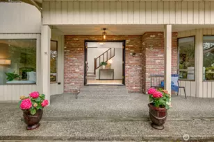 13715 51st Ave W, Edmonds, WA 98026 - Photo 2