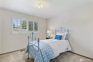 9602 NE 203rd St, Bothell, WA 98011 - Photo 12