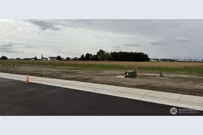 212 W 4th Street S, Everson, WA 98247 - Photo 4