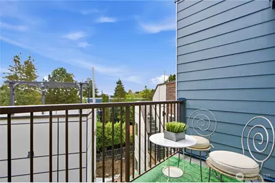 3045 20th Avenue W #403, Seattle, WA 98199 - Photo 18