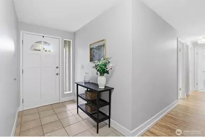 17010 137 Place SE, Renton, WA 98058 - Photo 4