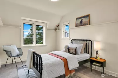 2686 44th Avenue W, Seattle, WA 98199 - Photo 22