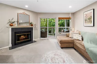 18501 SE Newport Way #H236, Issaquah, WA 98027 - Photo 6