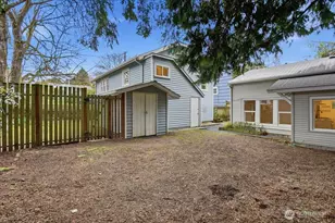 8553 Dayton Ave N, Seattle, WA 98103 - Photo 28