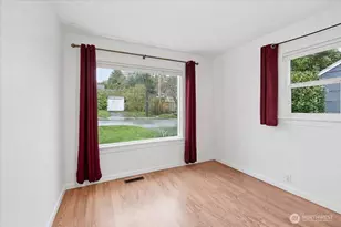 8553 Dayton Ave N, Seattle, WA 98103 - Photo 10