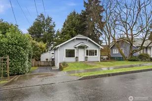 8553 Dayton Ave N, Seattle, WA 98103 - Photo 2