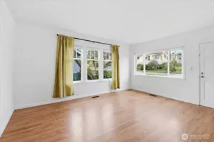 8553 Dayton Ave N, Seattle, WA 98103 - Photo 6