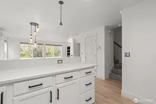 1507 E Union St, Seattle, WA 98122 - Photo 14