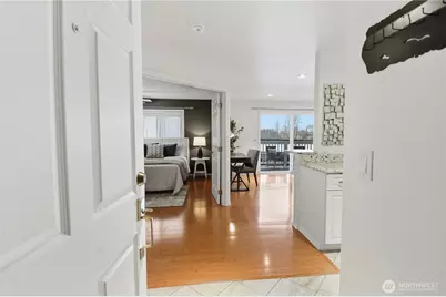 5021 Ripley Lane N #101, Renton, WA 98056 - Photo 2