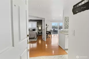 5021 Ripley Ln N, Renton, WA 98056 - Photo 2