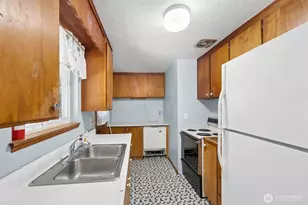 14302 47th Ave E, Tacoma, WA 98446 - Photo 6