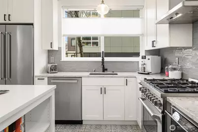 2009 E John Street, Seattle, WA 98112 - Photo 6