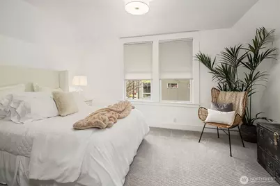 2009 E John Street, Seattle, WA 98112 - Photo 18