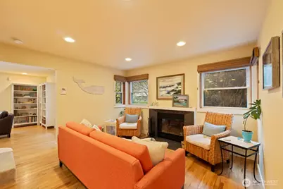 10368 NE Sunrose Lane, Bainbridge Island, WA 98110 - Photo 14