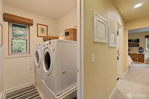 10368 NE Sunrose Ln, Bainbridge Island, WA 98110 - Photo 22