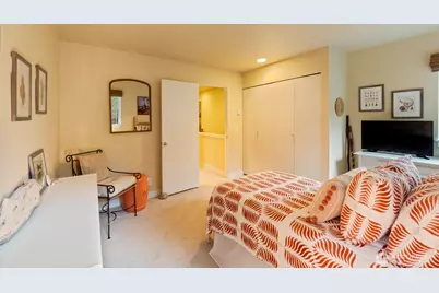 10368 NE Sunrose Lane, Bainbridge Island, WA 98110 - Photo 18