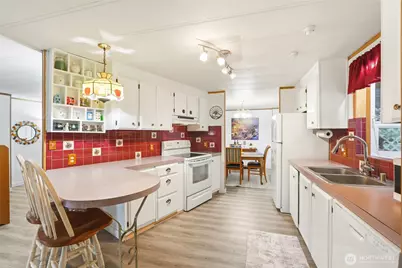 12727 112th Avenue E #13, Puyallup, WA 98374 - Photo 4