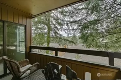 3531 109th Place NE #4, Bellevue, WA 98004 - Photo 2