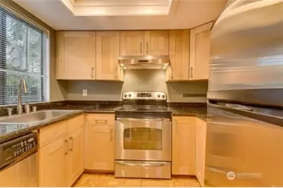 3531 109th Place NE #4, Bellevue, WA 98004 - Photo 8