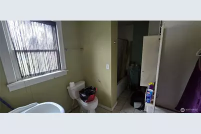 25 J Street NE, Auburn, WA 98002 - Photo 8