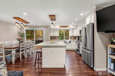 1030 Hillandale Drive E, Port Orchard, WA 98366 - Photo 14